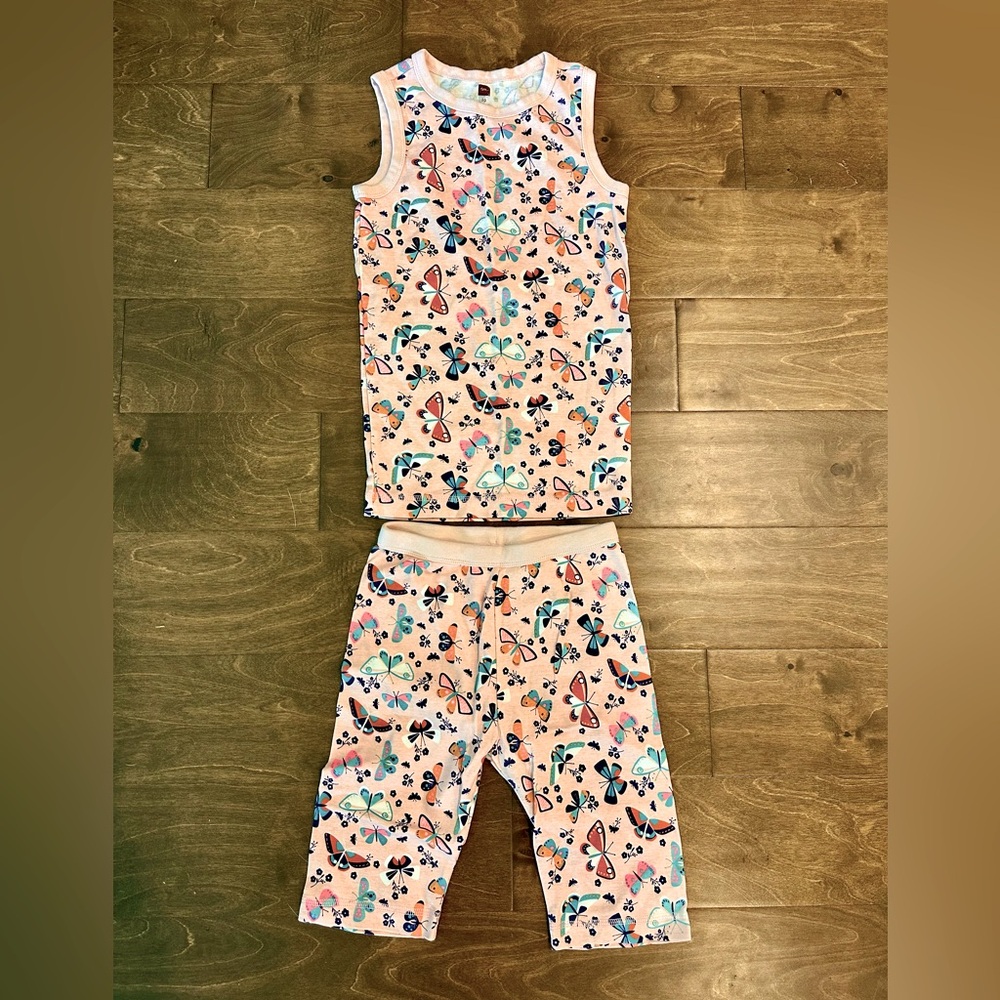 Tea Collection Pink Butterfly Short PJs, Size 10.